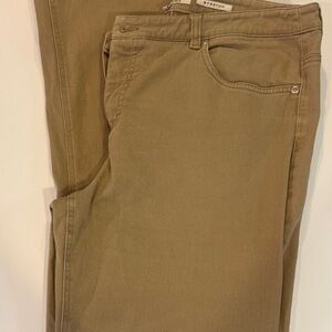 Jones New York shape control Stretch khaki jeans